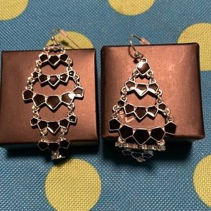 Avon summer getaway chandelier black earrings.